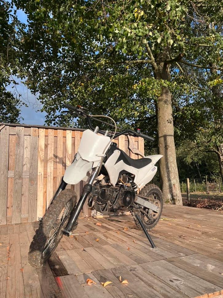 Pitbike 110cc, Fietsen en Brommers, Minibikes, Midibikes en Pitbikes, Zo goed als nieuw, Pitbike, Ophalen