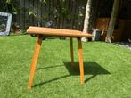 Vintage kleutertafel met stoeltje voor in de kinderkamer, Kinderen en Baby's, Kinderkamer | Tafels en Stoelen, Ophalen of Verzenden