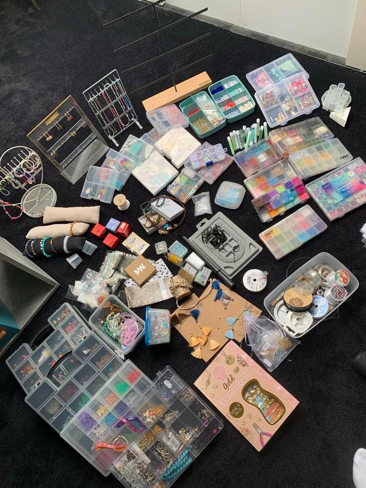 Sieraden Maak Set -Armbanden, Oorbellen, kettingen, Hobby en Vrije tijd, Kralen en Sieraden maken, Zo goed als nieuw, Kraal, Ophalen of Verzenden