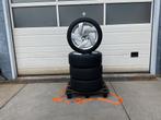 Volkswagen  Golf - GTE.  Zomerset.  225 - 45 - 17., Gebruikt, Banden en Velgen, 17 inch, Ophalen of Verzenden