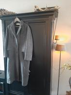 Prachtige grijze lange zara jas 38, Ophalen of Verzenden, Zo goed als nieuw, Wandkapstok, Minder dan 100 cm