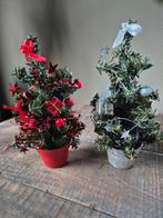 Rode en zilverkleur kerstbomen, Diversen, Kerst, Ophalen of Verzenden