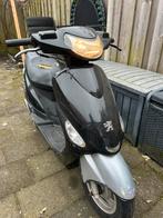 Peugeot v clic scooter blauw kenteken opknapper, Fietsen en Brommers, Ophalen of Verzenden, Zo goed als nieuw, Benzine, Overige modellen