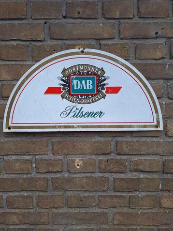 Emaille bier reclamebord DAB Dortmunder actien brauerei  beschikbaar voor biedingen