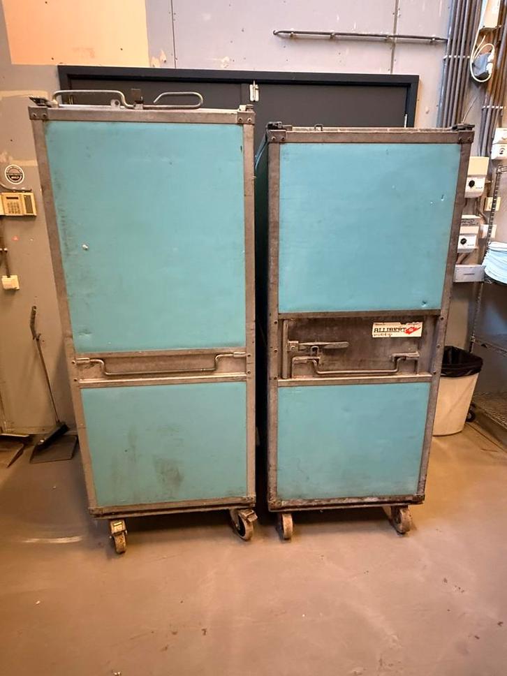 Koelwagens 2 stuks graag in een keer ophalen,, Caravans en Kamperen, Koelboxen, Ophalen of Verzenden