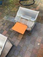 3 Spoetniks voor duivenhok waarvan 1 met baadbak., Ophalen, Gebruikt, Hout, Overige typen