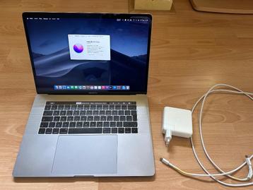 MacBook pro 15 touchbar 1tb opslag beschikbaar voor biedingen