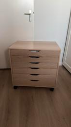 Mooi IKEA Alex ladeblok op wielen in houtskleur met inzet, Huis en Inrichting, Ophalen, 5 laden of meer, 50 tot 100 cm, Zo goed als nieuw