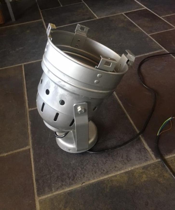 Filmspot / spotlight/ filmlamp/ filmset lamp, Huis en Inrichting, Lampen | Spots, Gebruikt, Plafondspot of Wandspot, Metaal of Aluminium