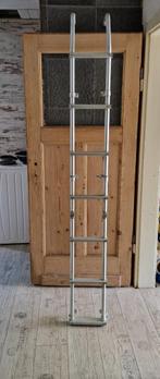 Een alluminium trapje voor de camper/caravan, Caravans en Kamperen, Camper-accessoires, Ophalen of Verzenden, Zo goed als nieuw
