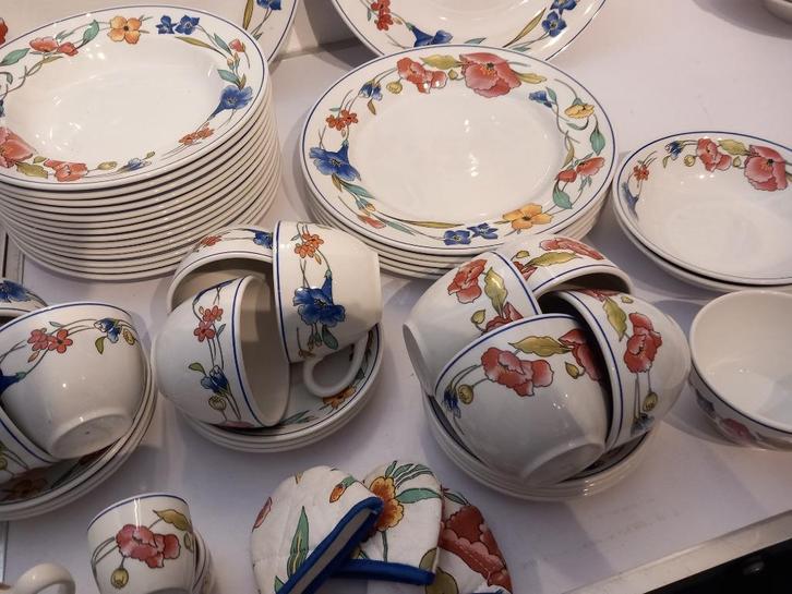 Wood and Sons Alpine Meadow servies, Huis en Inrichting, Keuken | Servies, Zo goed als nieuw, Kop(pen) en/of Schotel(s), Overige stijlen