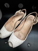 Unisa Sandalen Maat 36, Kleding | Dames, Ophalen of Verzenden, Gedragen, Wit, Sandalen of Muiltjes