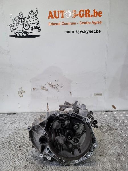 VERSNELLINGSBAK Opel Corsa E (01-2014/-) (m1x), Auto-onderdelen, Transmissie en Toebehoren, Opel, Gebruikt