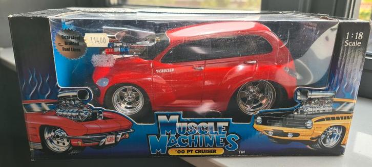 '00 Chrysler PT Cruiser 1:18 van Muscle Machines, Hobby en Vrije tijd, Modelauto's | 1:18, Nieuw, Motor, Overige merken, Ophalen
