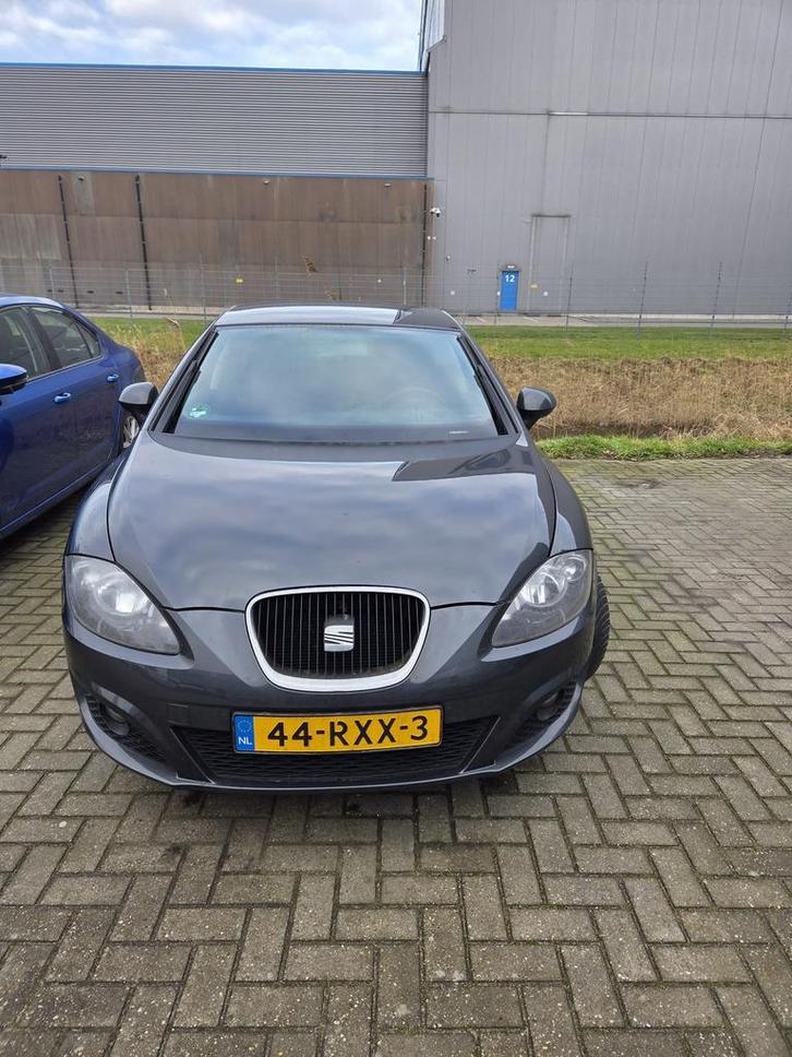 Seat Leon 1.2 TSI 77KW 2011 Grijs, Auto's, Seat, Particulier, Leon, Benzine, A, Hatchback, Handgeschakeld, Origineel Nederlands