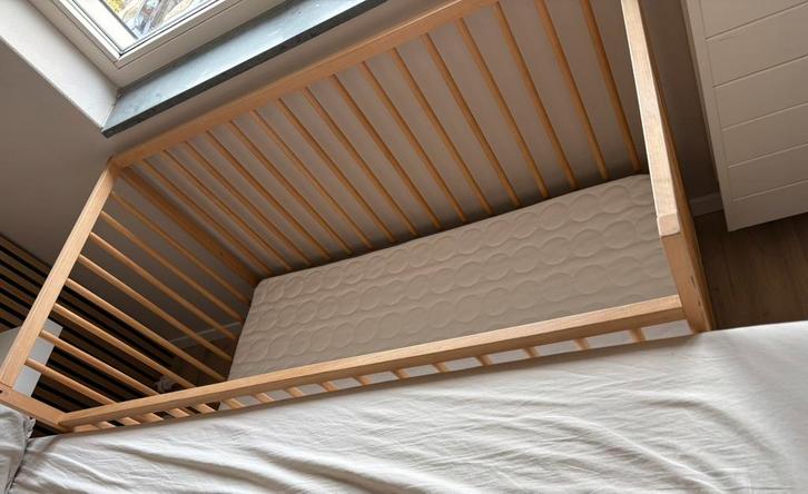 Ikea Sniglar inclusief matras, Kinderen en Baby's, Kinderkamer | Bedden, Zo goed als nieuw, Minder dan 140 cm, Minder dan 70 cm