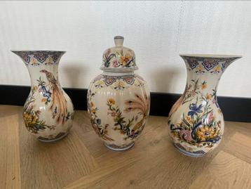 Chinese vazen beschikbaar voor biedingen