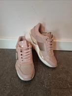 Guess, wit lichtroze, maat 36, Ophalen of Verzenden, Zo goed als nieuw, Wit, Sneakers of Gympen