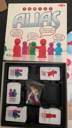 Spel Family  ALias, Hobby en Vrije tijd, Gezelschapsspellen | Bordspellen, Ophalen of Verzenden, Zo goed als nieuw