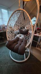 Witte hangstoel met kussen, Huis en Inrichting, Stoelen, Ophalen, Stof, Wit, Zo goed als nieuw