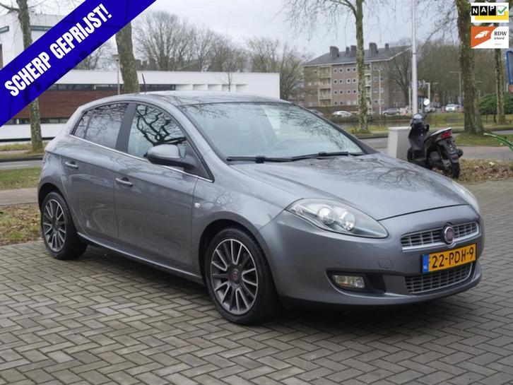 Fiat Bravo T-Jet | PDC V+A | Navi | Cruise | Xenon | 120PK✅, Auto's, Fiat, Bedrijf, Bravo, Airbags, Airconditioning, Bochtverlichting