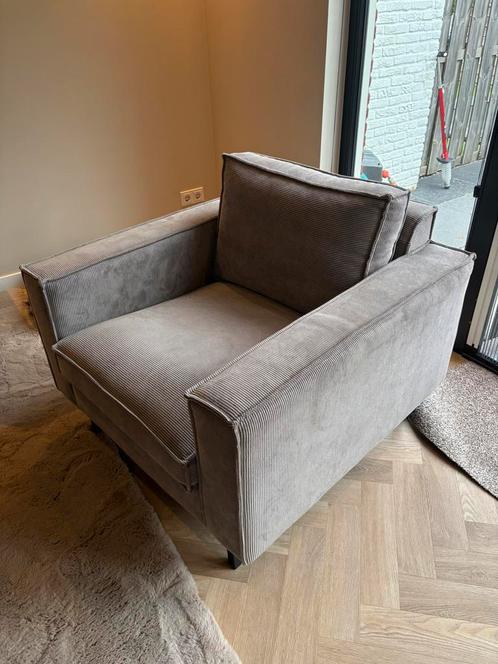 WOOOD fauteuil Arwin - vergrijsd groen, Huis en Inrichting, Banken | Sofa's en Chaises Longues, Zo goed als nieuw, Eenpersoons