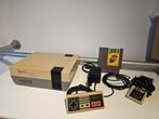 Nintendo NES Compleet met Mario 3 & Zapper, Spelcomputers en Games, Spelcomputers | Nintendo NES, Ophalen of Verzenden, Gebruikt