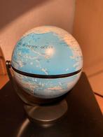Atlas Editions Globe - Kleine Wereldbol, Huis en Inrichting, Woonaccessoires | Wereldbollen, Ophalen of Verzenden, Gebruikt