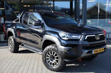 Toyota HILUX 2.8 D-4D X-TRA CAB INVINCIBLE A/T 4WD VAN  beschikbaar voor biedingen