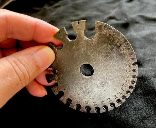 Antieke "Birmingham Wiregauge" - om draaddikte te bepalen, Antiek en Kunst, Antiek | Gereedschap en Instrumenten, Ophalen of Verzenden