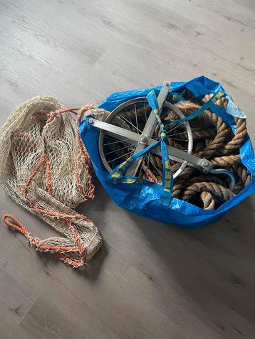 Touw, blok en verhuisnet - tot 250kg beschikbaar voor biedingen