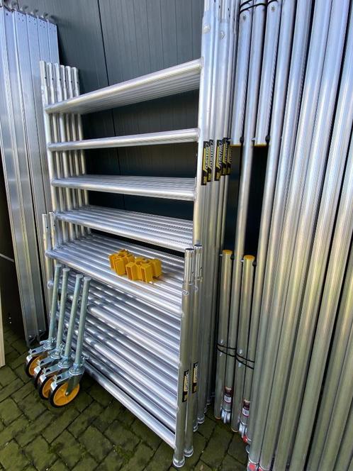 Custers Rolsteiger 1.35x2.50x8.3m ZOMER-ACTIE!, Doe-het-zelf en Verbouw, Steigers, Nieuw, Rolsteiger of Kamersteiger, 5 meter of hoger