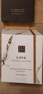 T.k nieuw rituals LOVE KAARS 360GR, Huis en Inrichting, Woonaccessoires | Kandelaars en Kaarsen, Ophalen of Verzenden, Nieuw, Overige materialen