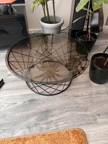 Mooie design salontafel h35, b80 ZGAN beschikbaar voor biedingen