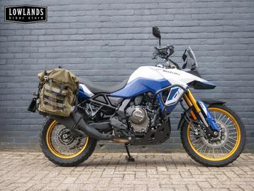 SUZUKI V-STROM 800 (bj 2024 model 2025) beschikbaar voor biedingen