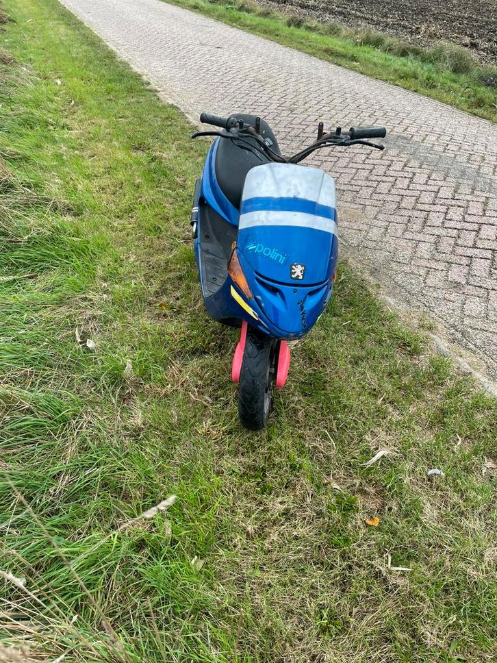 Peugeot zenith 70cc airsal, Fietsen en Brommers, Scooters | Peugeot, Zo goed als nieuw, Overige modellen, Tweetakt, Ophalen