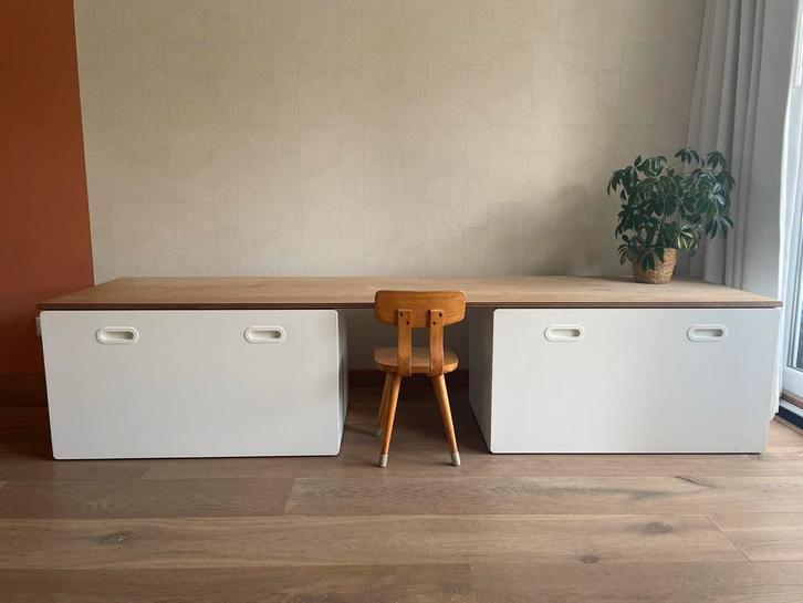 IKEA Smastad Speelbureau met Opbergkisten, Kinderen en Baby's, Kinderkamer | Commodes en Kasten, Gebruikt, Ophalen