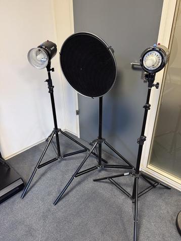 Bresser BRM-300AM 3x 300W Flitsers beschikbaar voor biedingen