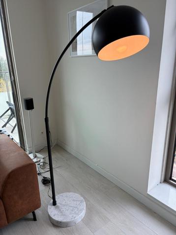 Mooie booglamp MADE KF0167H - zwart met marmeren voet beschikbaar voor biedingen