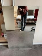 Grote rechthoekige spiegel, Ophalen