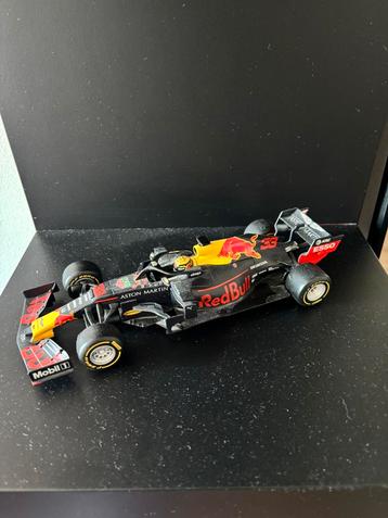 Max Verstappen RB15 auto beschikbaar voor biedingen
