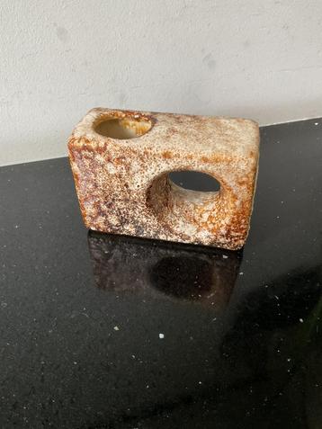 Vest keramiek Gouda blokvaasje jaren zeventig beschikbaar voor biedingen