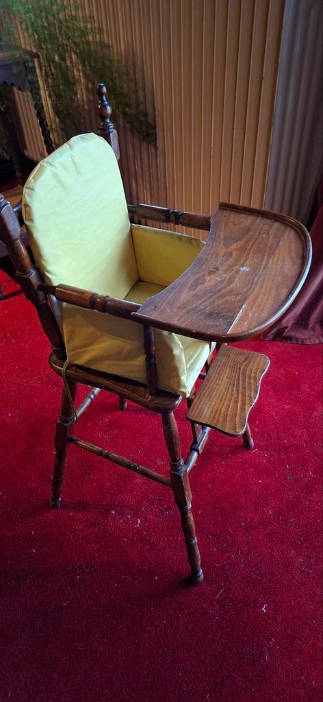 Vintage Kinderstoel met Eetblad, Kinderen en Baby's, Kinderstoelen, Gebruikt, Overige typen, Afneembaar eetblad, Ophalen