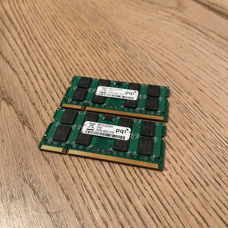PQ1 4GB 2Rx8 DDR2 800MHz  ( 2x 2GB ), Computers en Software, RAM geheugen, Gebruikt, Laptop, 4 GB, DDR2, Ophalen of Verzenden