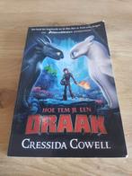 Hoe tem je een draak - Cressida Cowell, Ophalen of Verzenden, Gelezen, Cressida Cowell
