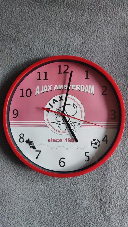 AJAX klok, wandklok - quartz uurwerk -  25 cm, Huis en Inrichting, Woonaccessoires | Klokken, Zo goed als nieuw, Ophalen of Verzenden