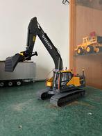 Volvo EC220EL AT collections 1:32 verbouwd, Ophalen of Verzenden, Zo goed als nieuw, Tractor of Landbouw, Overige merken
