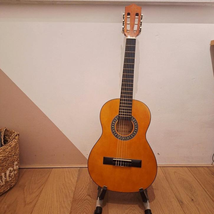 Gomez klassieke gitaar voor kinderen, Muziek en Instrumenten, Snaarinstrumenten | Gitaren | Akoestisch, Zo goed als nieuw, Klassieke of Spaanse gitaar