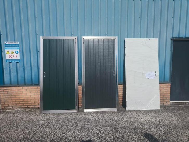 Geïsoleerde loopdeuren - Antraciet / Groen / Wit, Doe-het-zelf en Verbouw, Deuren en Horren, Zo goed als nieuw, Buitendeur, 215 cm of meer