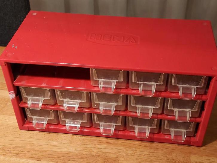 HEMA Assortimentskastje - Rode Opbergkast, Huis en Inrichting, Kasten | Lockerkasten, Gebruikt, Ophalen of Verzenden
